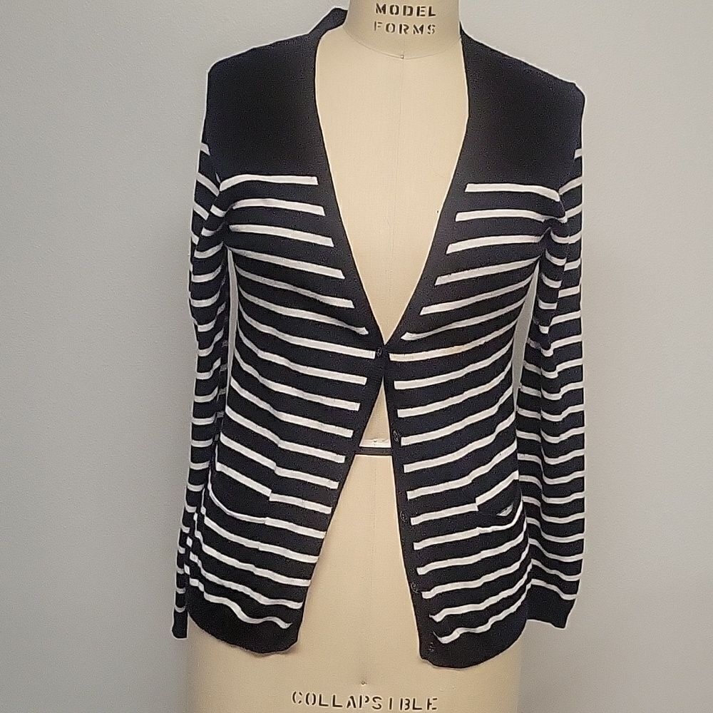 Banana Republic black and white cardigan. Front buttons Size M